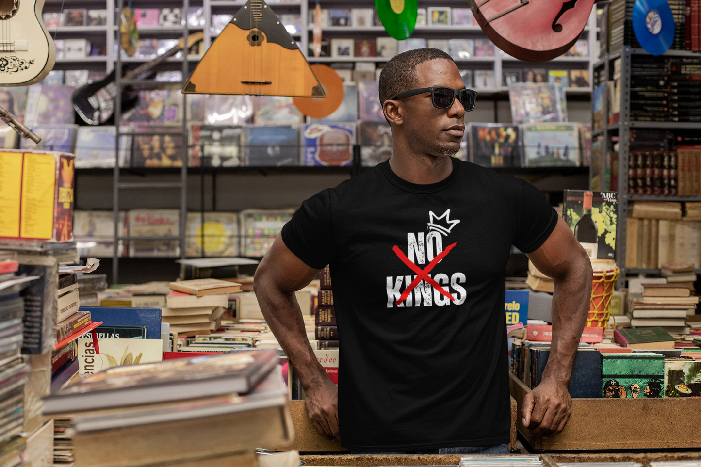 NO KINGS | BLACK UNISEX T-SHIRT